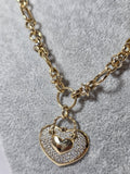 Lanț Elegant din Aur 14K cu Pandantiv Inimă Strălucitoare – Design Romantic