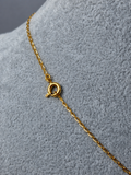 Lănțișor elegant din aur 18K cu pandantiv în formă de pară – 40 cm, 3,02 g