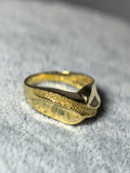 Inel bărbătesc lat din aur galben 18K, model geometric, mărimea 56–57, 5,55 g