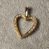 Pandantiv in forma de inima cu pietre 18K, 2.14 Grame